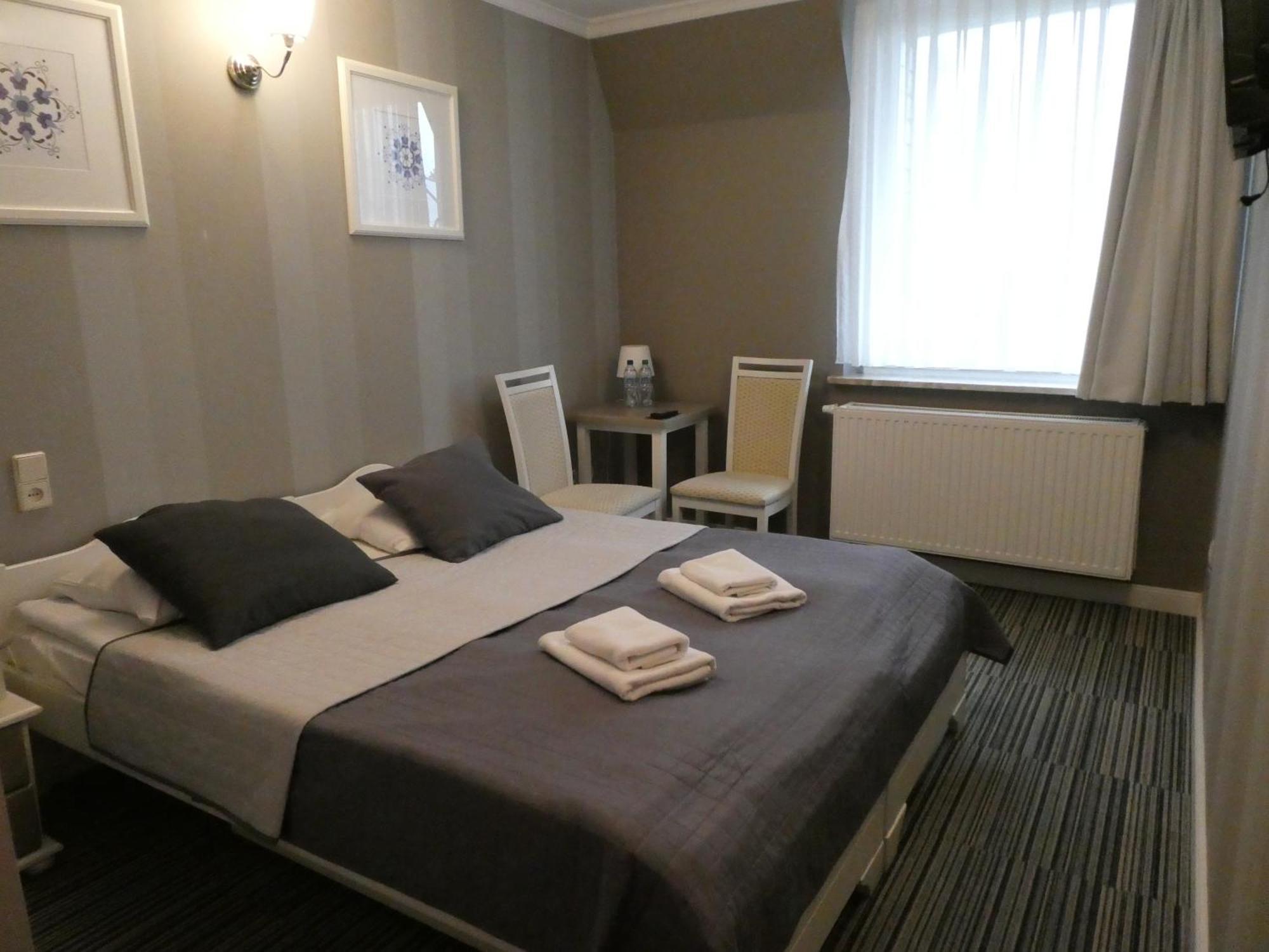 Hotel Niedzwiadek Вдзыдзе-Кишевске Экстерьер фото