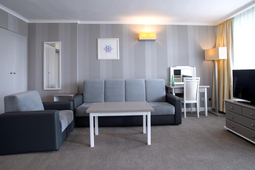 Hotel Niedzwiadek Вдзыдзе-Кишевске Экстерьер фото
